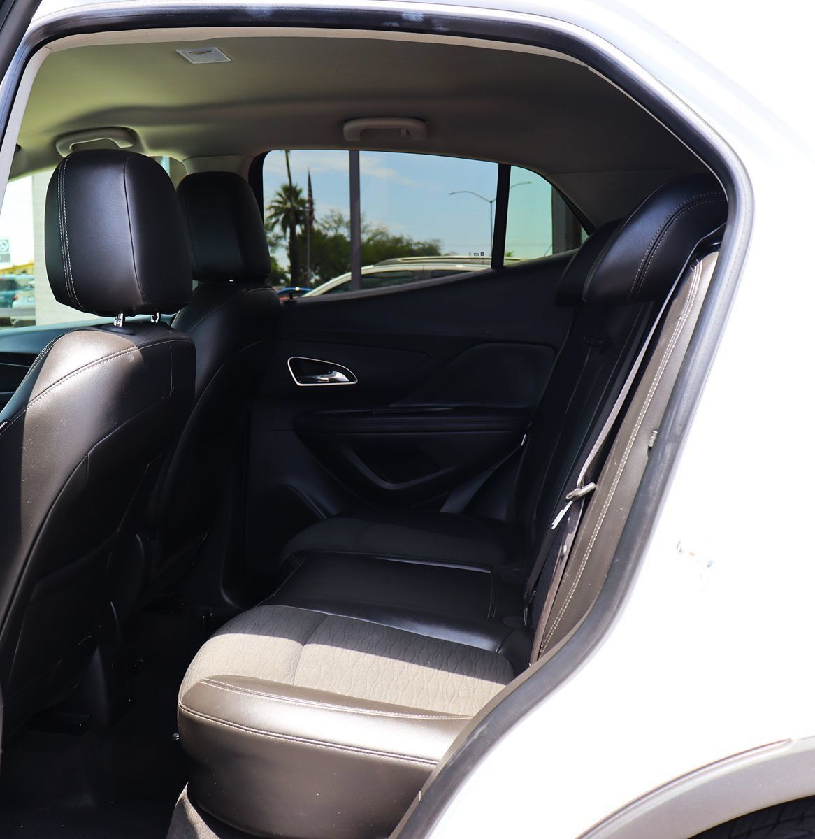 Used 2016 Buick Encore FWD image 33