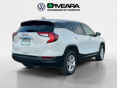 Used 2024 GMC Terrain SLE image 5