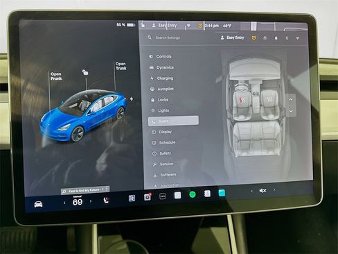 Used 2019 Tesla Model 3 Standard Range image 19