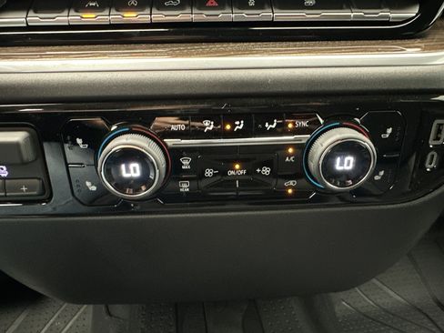 Certified 2026 Chevrolet Silverado 1500 RST w/ LPO, Dark Essentials Package AWD/4WD image 17