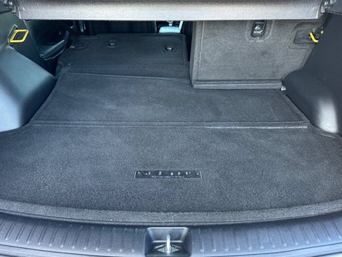 Certified 2022 Kia Seltos SX w/ Sunroof Package AWD/4WD image 18