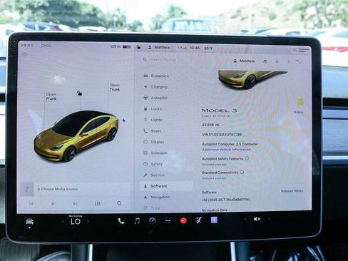 Used 2018 Tesla Model 3 Mid Range image 23