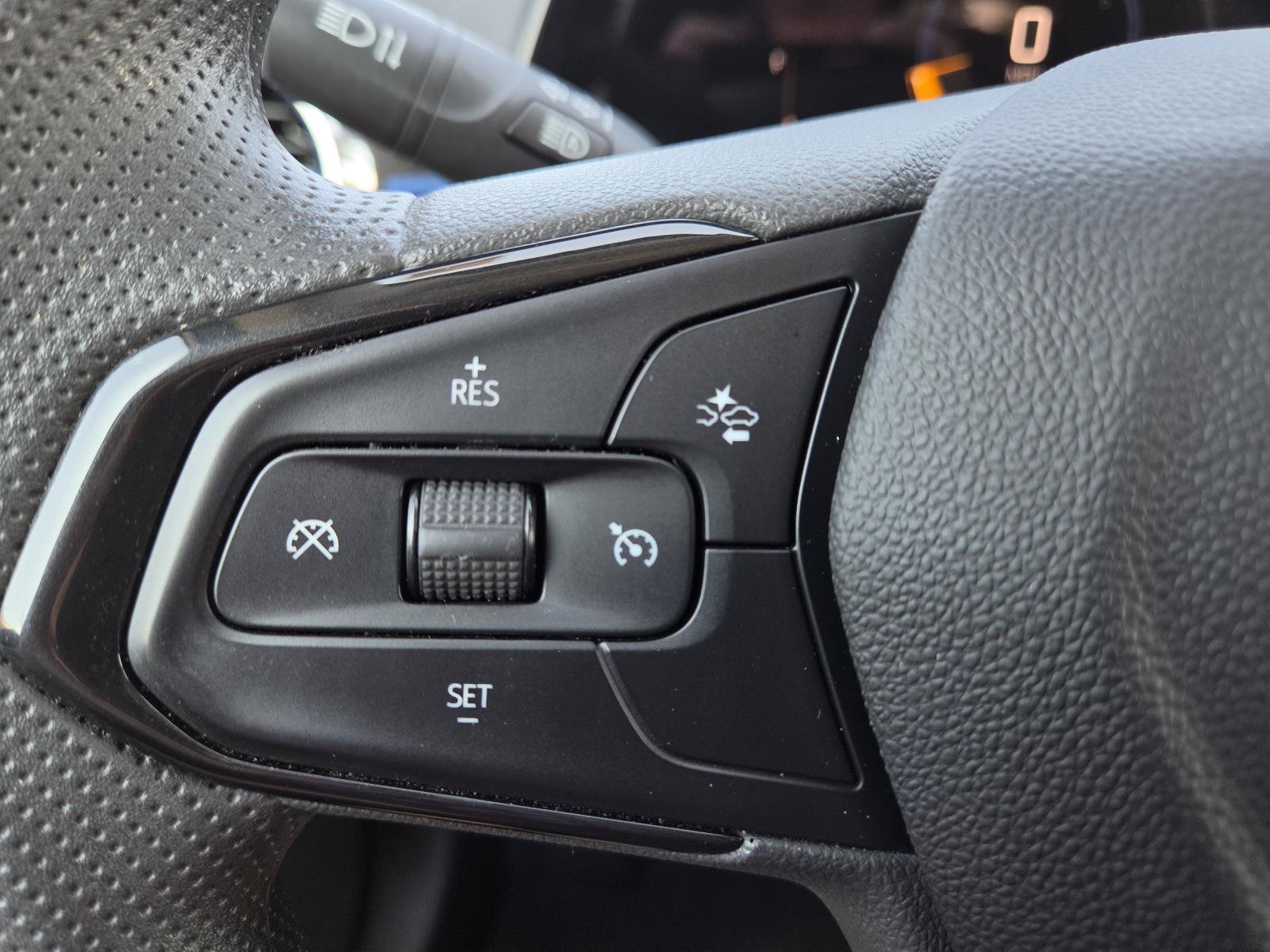 Used 2026 Chevrolet Trax LT FWD image 21