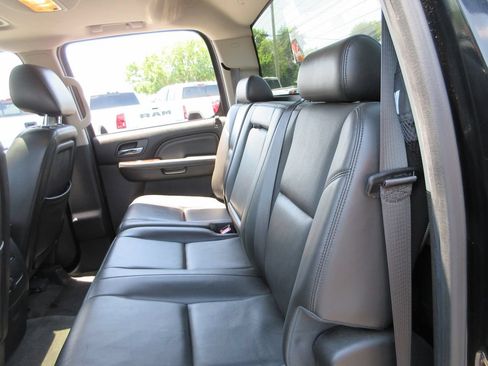 Used 2014 GMC Sierra 3500 Denali AWD/4WD image 21