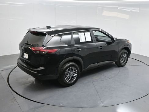 Used 2024 Nissan Rogue S image 49