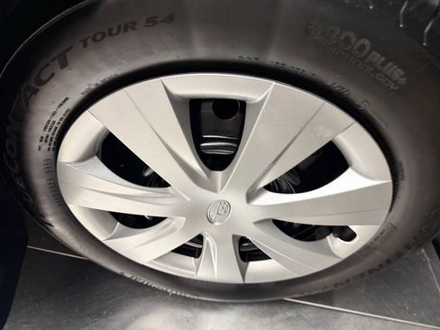 Used 2014 Subaru Impreza 2.0i AWD/4WD image 29