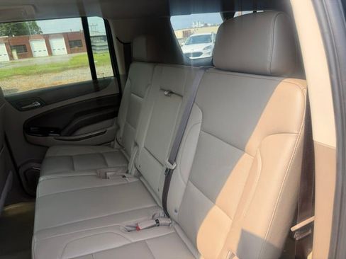 Used 2018 Chevrolet Suburban LT AWD/4WD image 11