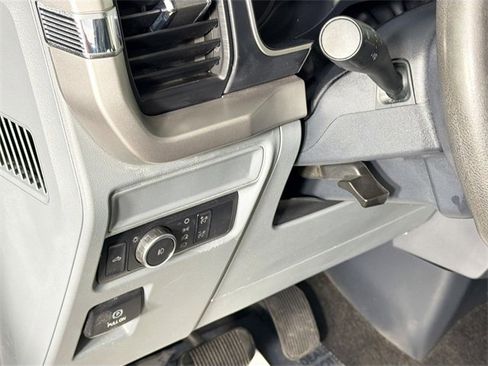 Used 2022 Ford F150 XLT w/ Trailer Tow Package image 10