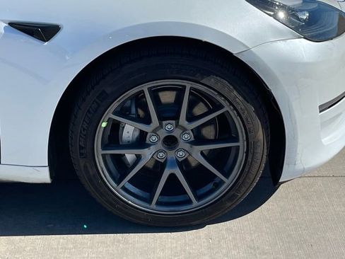 Used 2023 Tesla Model 3 Standard Range RWD image 5