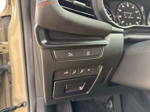 Used 2025 MAZDA MAZDA3 s image 11