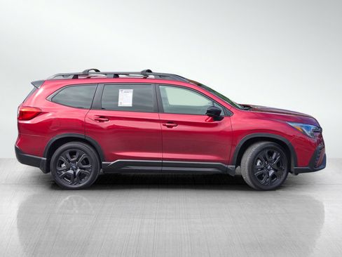 Certified 2025 Subaru Ascent Onyx Edition w/ Onyx Package AWD/4WD image 3