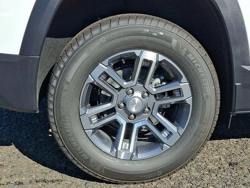 New 2027 GMC Terrain Elevation FWD image 5