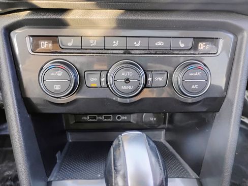 Used 2019 Volkswagen Tiguan SEL image 7