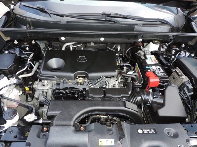 Used 2021 Toyota RAV4 XLE FWD image 18
