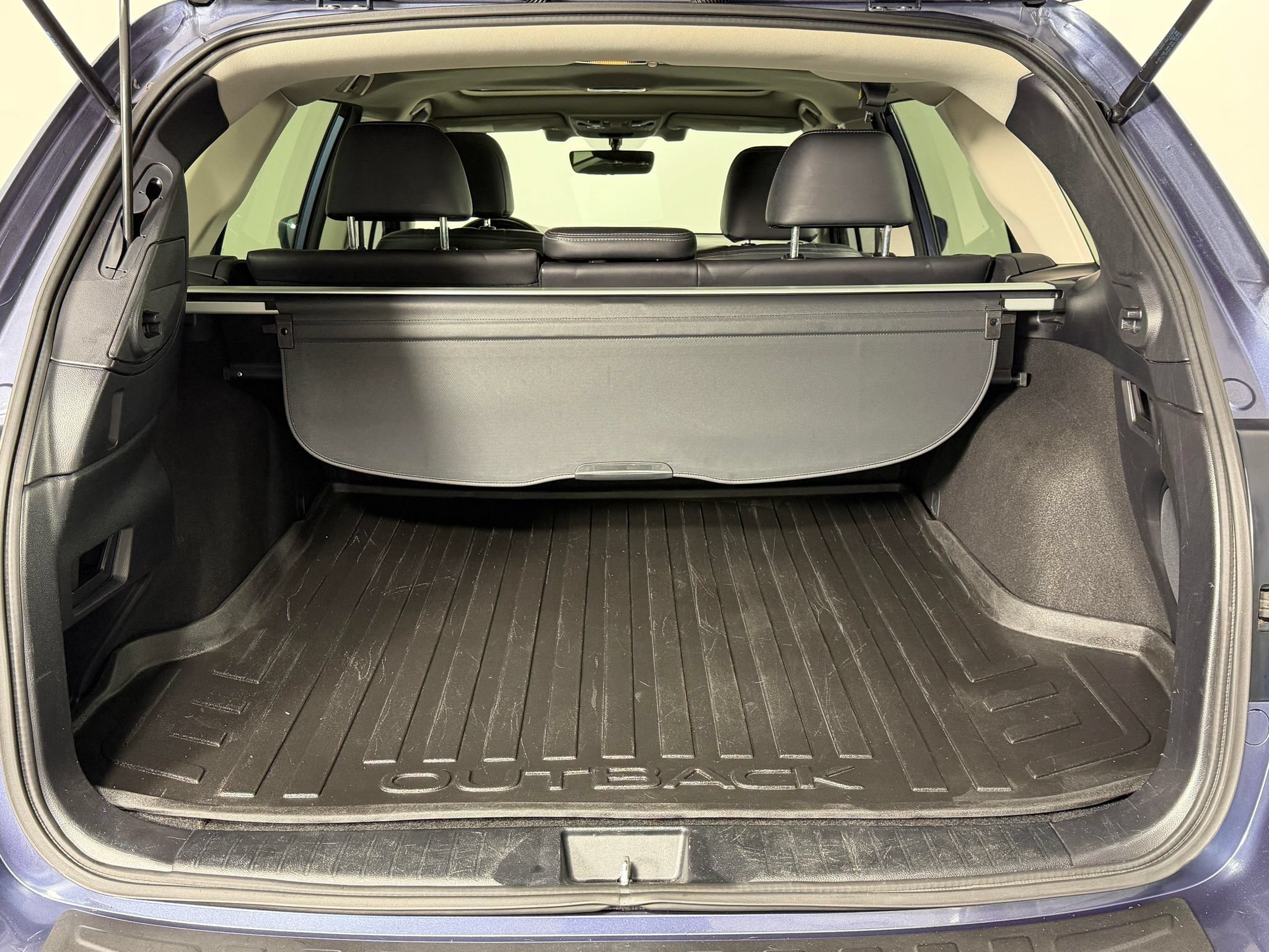 Used 2018 Subaru Outback 2.5i Limited AWD/4WD image 17