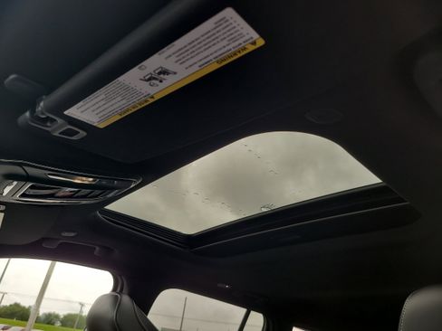 New 2025 Jeep Grand Cherokee Altitude image 14