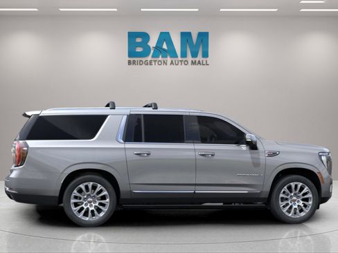 New 2026 GMC Yukon XL Denali w/ Denali Reserve Package AWD/4WD image 2