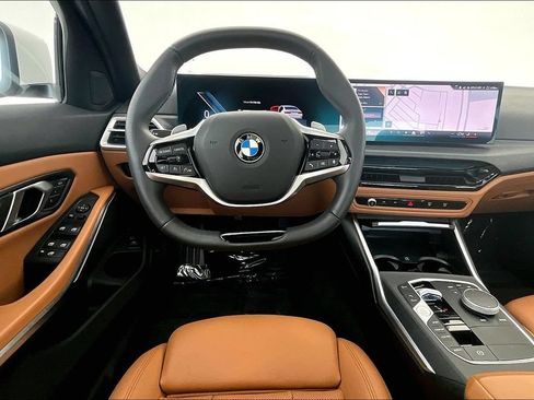 Used 2025 BMW 330i xDrive Sedan w/ Convenience Package AWD/4WD image 6