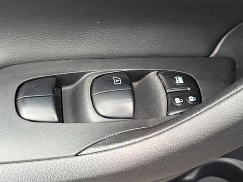 Used 2018 Nissan Altima 2.5 S w/ S Convenience Package FWD image 16