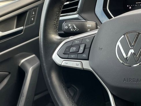 Used 2024 Volkswagen Jetta SE FWD image 14