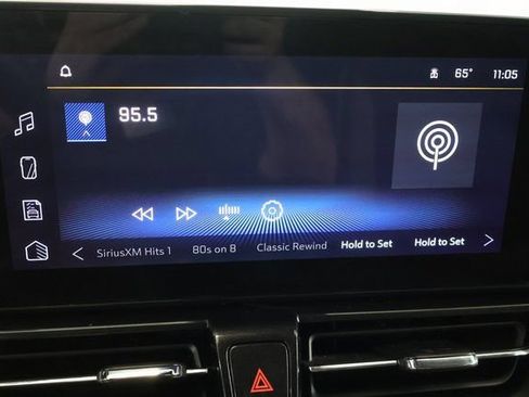 Used 2025 Chevrolet TrailBlazer LT AWD/4WD image 22