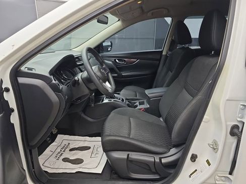 Used 2018 Nissan Rogue S FWD image 13