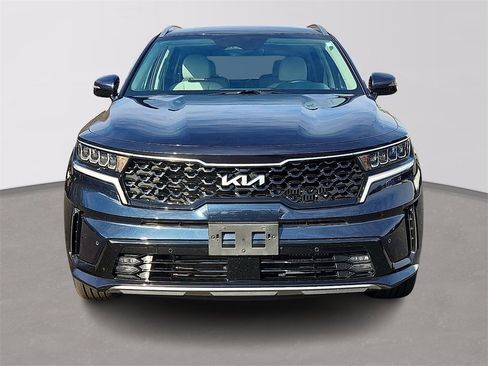 Used 2023 Kia Sorento EX image 2