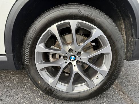 Certified 2025 BMW X5 xDrive40i w/ Climate Comfort Package image 16