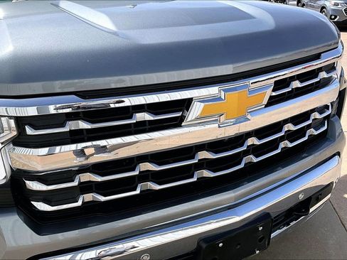Used 2023 Chevrolet Silverado 1500 LTZ image 37
