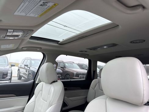 Used 2020 Kia Telluride EX w/ EX Premium Package image 4