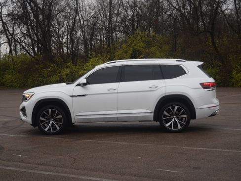 Used 2024 Volkswagen Atlas SEL Premium R-Line image 26