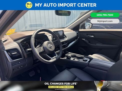Used 2023 Nissan Rogue SL AWD/4WD image 10