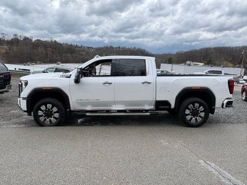 Used 2024 GMC Sierra 2500 Denali w/ Denali Reserve Package image 2