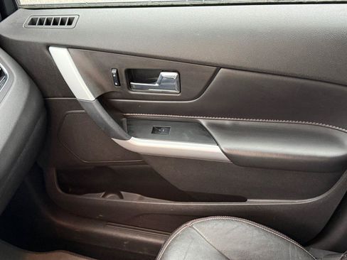 Used 2014 Ford Edge SEL w/ Equipment Group 205A AWD/4WD image 28