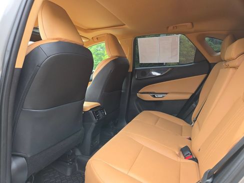 Used 2024 Lexus NX 250 FWD image 15
