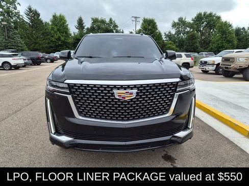 Used 2024 Cadillac Escalade Premium Luxury w/ LPO, Floor Liner Package AWD/4WD image 3