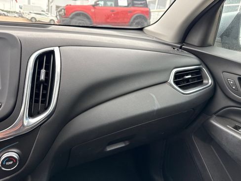 Used 2023 Chevrolet Equinox LT FWD image 25