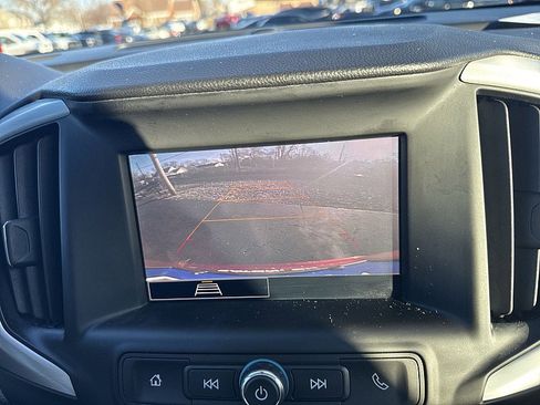 Used 2022 GMC Terrain SLE image 13