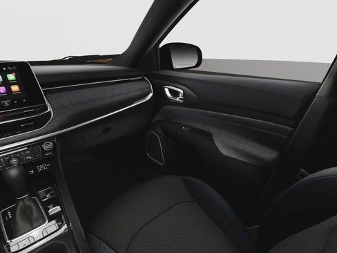 Certified 2025 Jeep Compass Latitude w/ Sun & Sound Group image 20