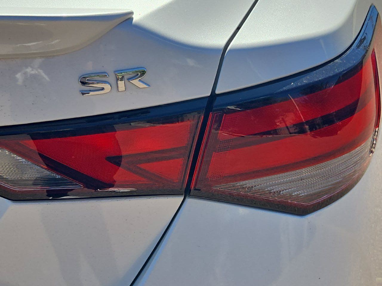 Used 2023 Nissan Sentra SR FWD image 25