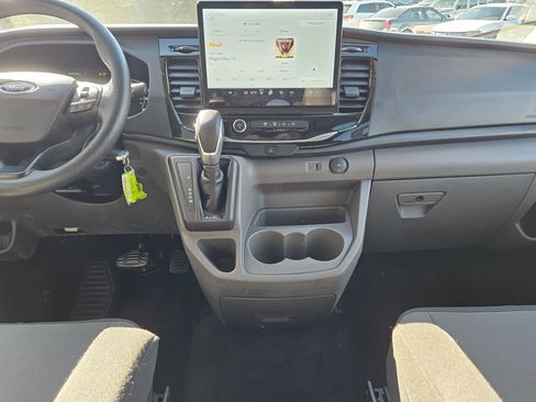 Used 2023 Ford Transit 350 XLT image 10