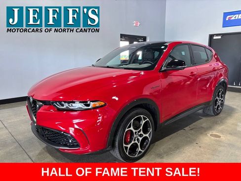 Used 2024 Alfa Romeo Tonale Veloce w/ Active Assist Package AWD/4WD image 1