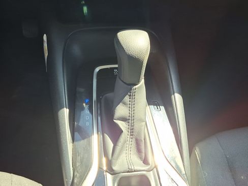 Used 2021 Toyota Corolla LE w/ Carpet Mat Package (TMS) FWD image 25