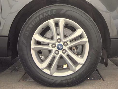 Used 2019 Ford Edge SEL w/ Equipment Group 201A AWD/4WD image 10