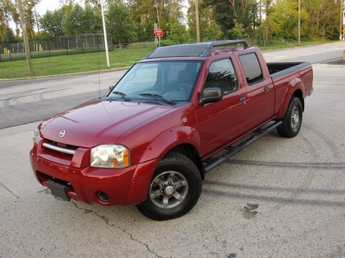 Used 2004 Nissan Frontier XE w/ (PWR) XE Pwr Pkg AWD/4WD image 4