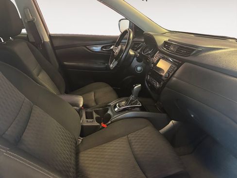 Used 2020 Nissan Rogue SV AWD/4WD image 15