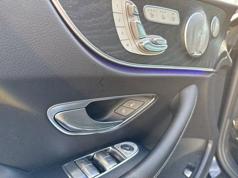 Used 2018 Mercedes-Benz E 400 4MATIC Coupe image 11