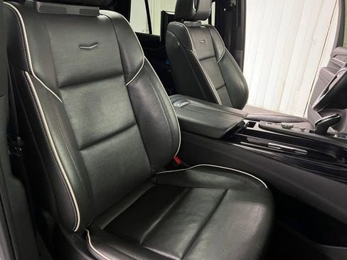 Certified 2024 Cadillac Escalade Sport w/ LPO, ONYX Package image 18