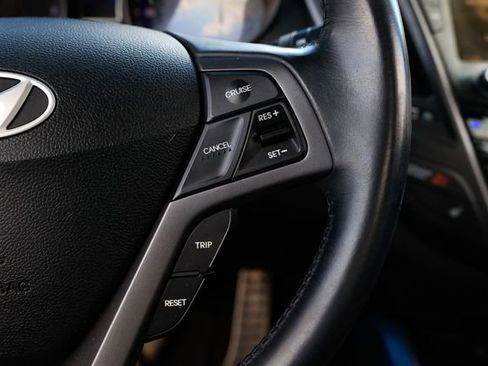 Used 2014 Hyundai Veloster Turbo image 27