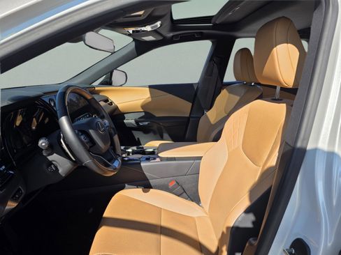 Certified 2023 Lexus RX 350 Premium w/ Accessory Package (Z1) image 11